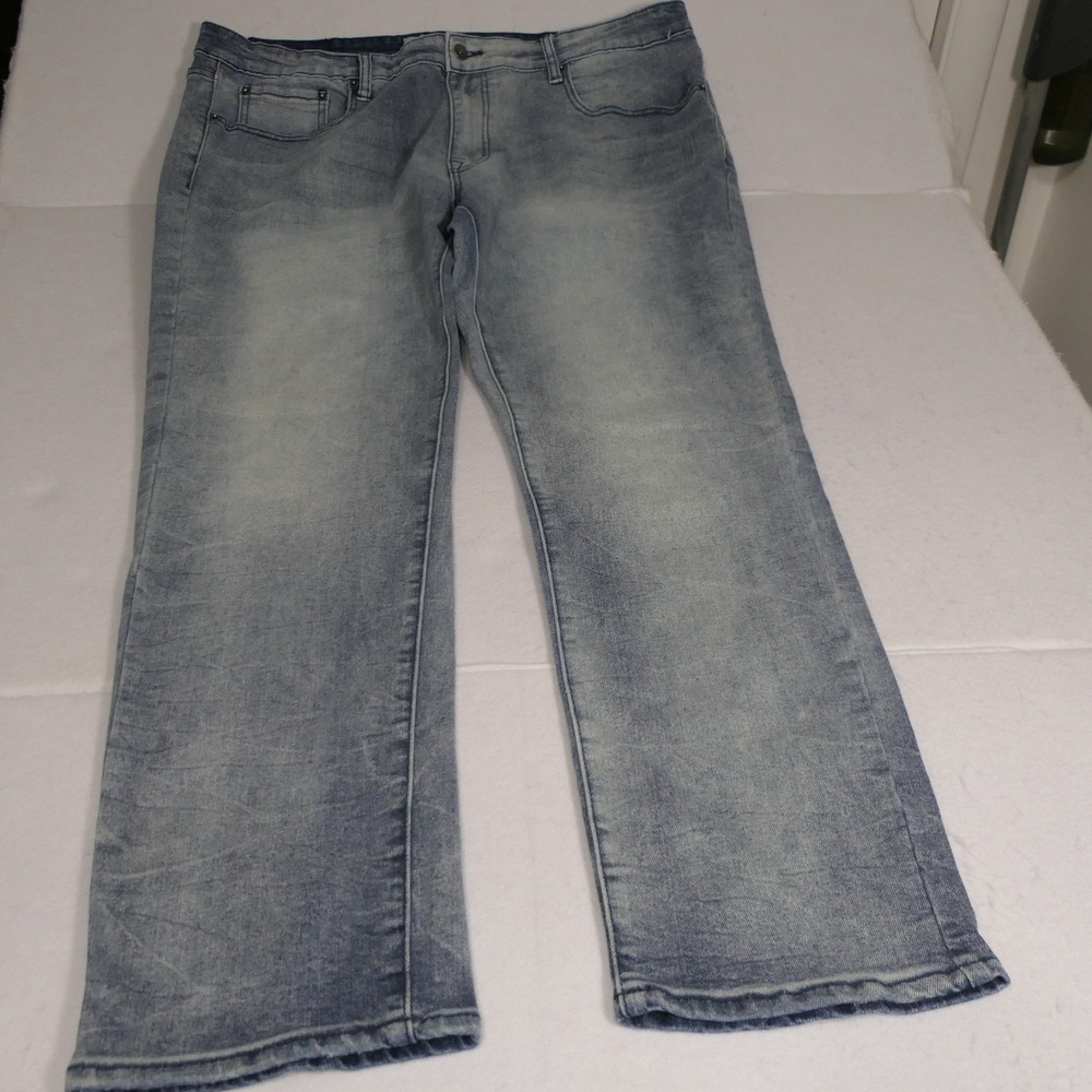 MBX Mens Jeans 38x32 Blue Denim Straight Leg Light Wash Stretch Streetwear Urban